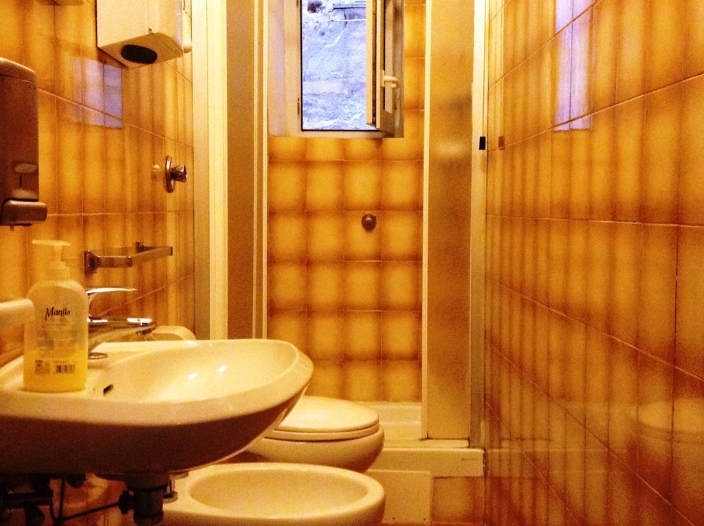 ג'נובה Hotel Bernheof חדר תמונה