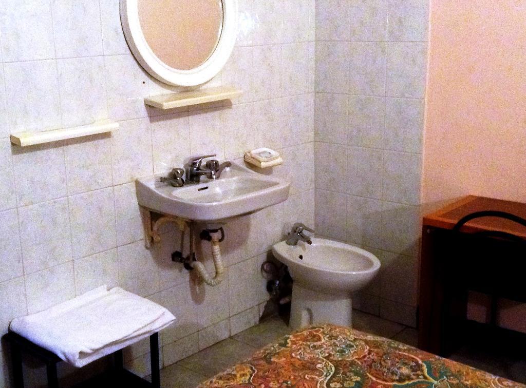 ג'נובה Hotel Bernheof חדר תמונה